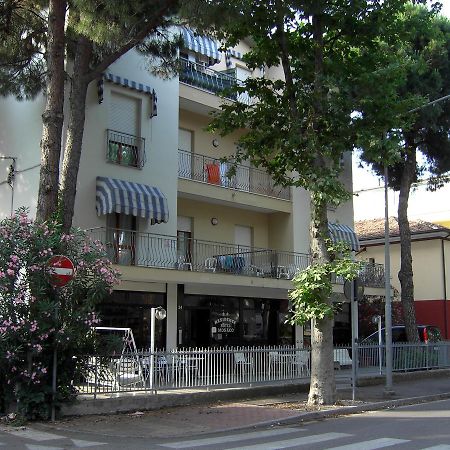 Residence Monaco Appartamenti Rimini Extérieur photo
