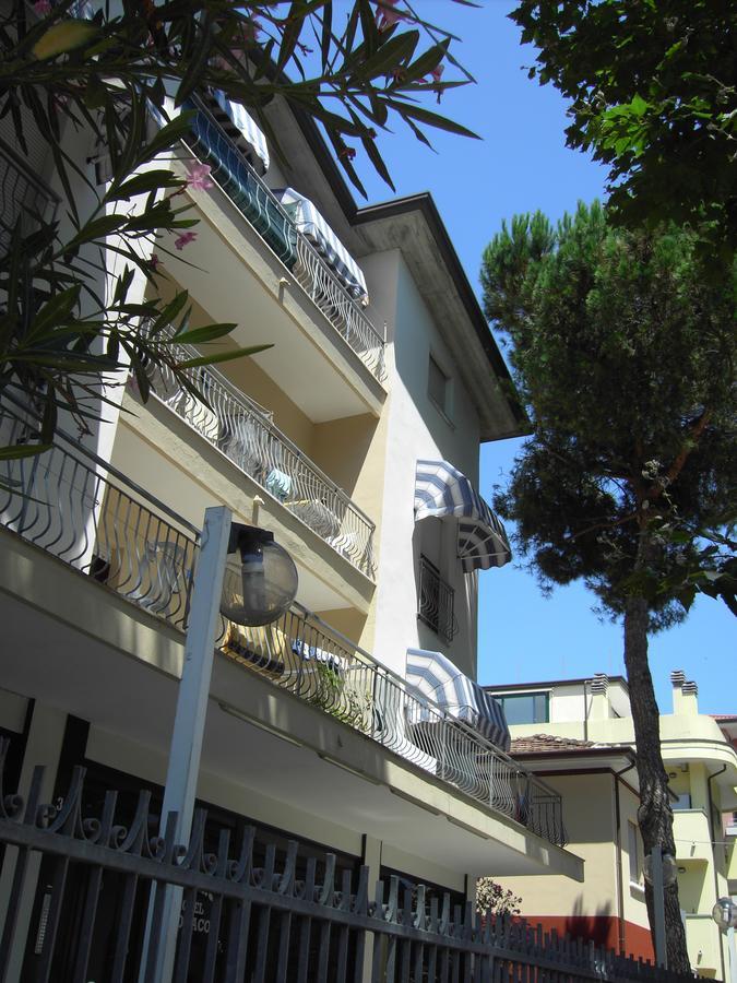 Residence Monaco Appartamenti Rimini Extérieur photo