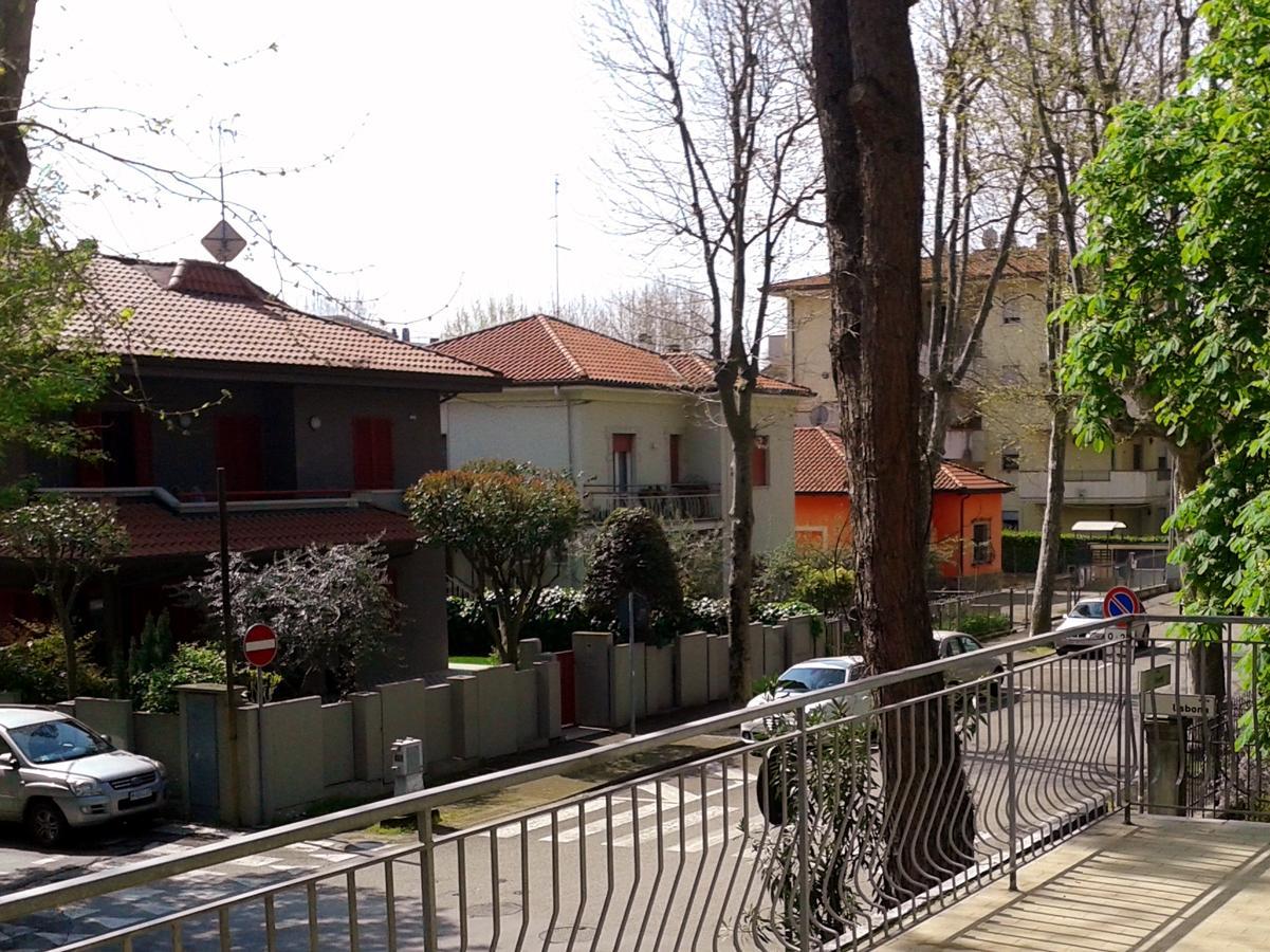 Residence Monaco Appartamenti Rimini Extérieur photo